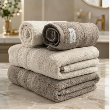 Toalhas Buddemeyer nas cores cinza e off-white